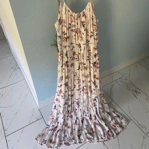 Abercrombie & Fitch - Cream Floral Maxi Dress